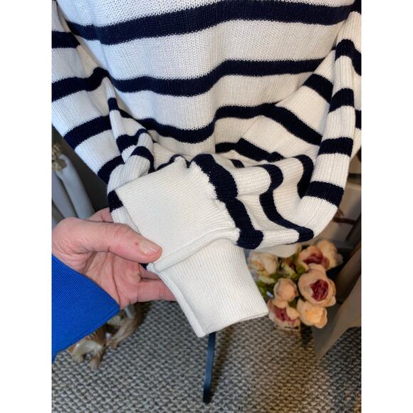 LOFT NWT size Small Women’s White Black Striped V-Neck Thin Oversized Sweater - Picture 7 of 12